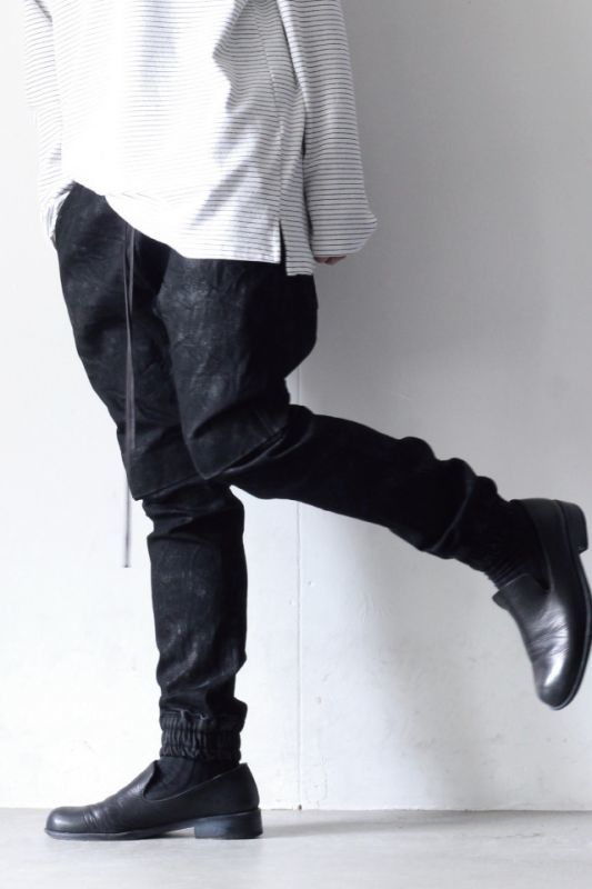 A.F ARTEFACT / コーティングデニムサルエルパンツ（COATING DENIM 