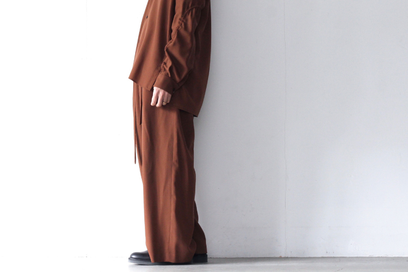 ETHOSENS(エトセンス) /DOUBLE TUCKED WIDE TROUSERS / E120-701 