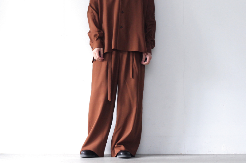 ETHOSENS(エトセンス) /DOUBLE TUCKED WIDE TROUSERS / E120-701 