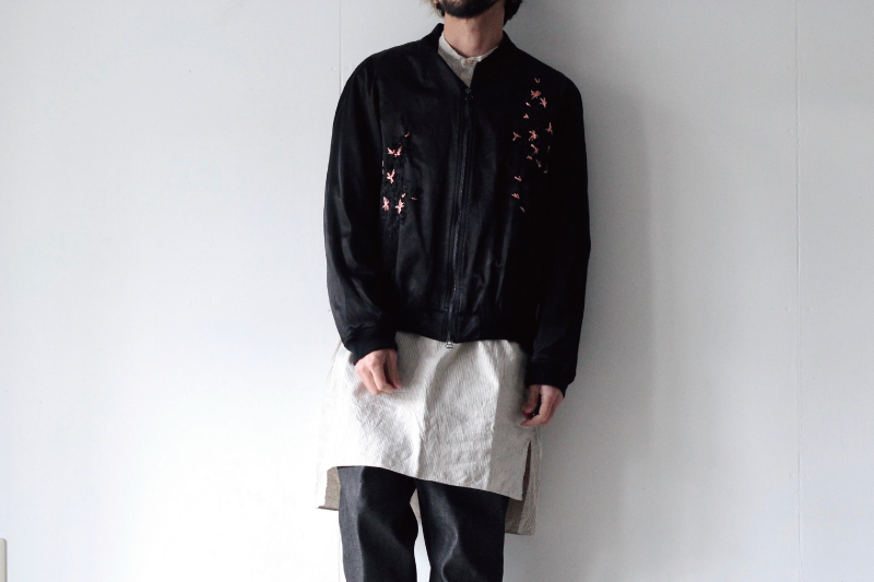 suzuki takayuki(スズキタカユキ) / 刺繍ブルゾン(EMBROIDERED BLOUSON suzuki takayuki(スズキタカユキ) / 刺繍ブルゾン(EMBROIDERED BLOUSON
