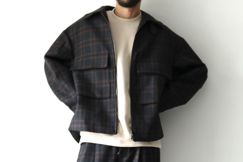 TAUPE / ショートジップブルゾン