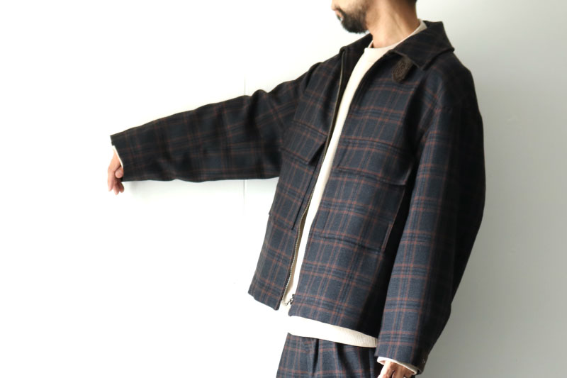 TAUPE / ショートジップブルゾン