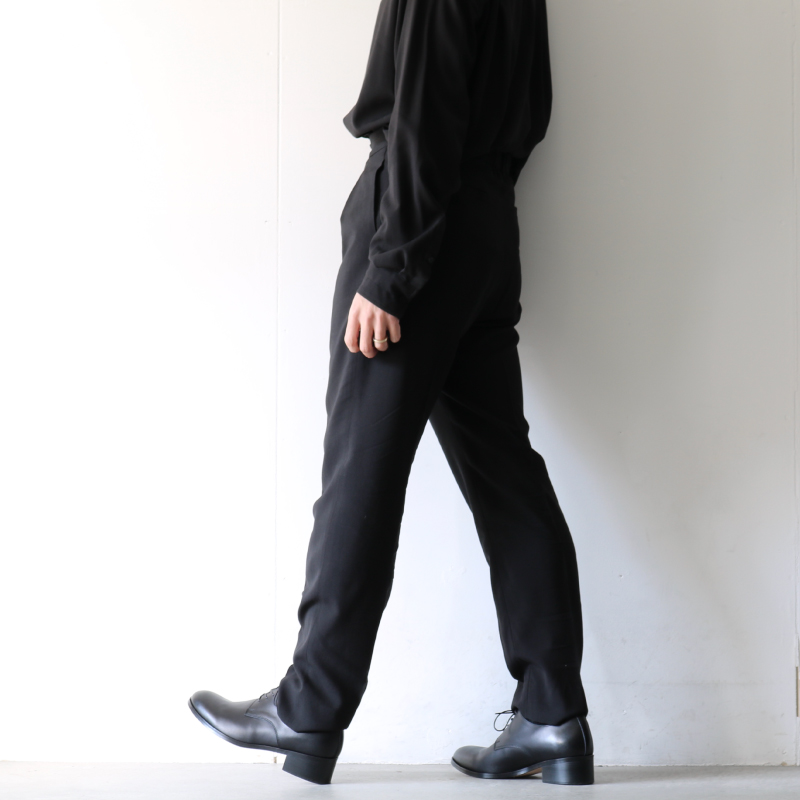UNDECORATED(アンデコレイテッド) スラックス(WOOL CUPRA VOILE PANTS 